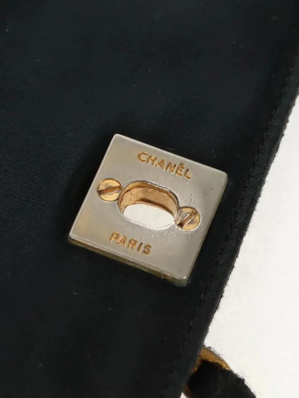 CHANEL Mini Matelasse 18 Chain Shoulder Bag Satin Black Gold CC Auth 159010V